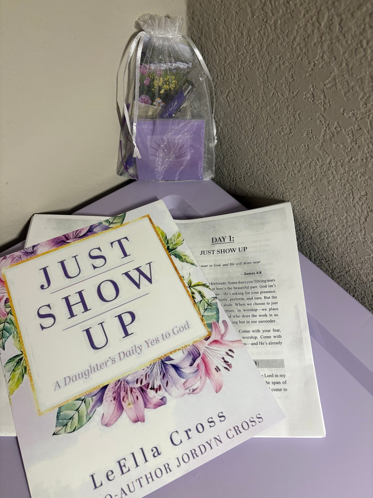 🌸Be Still Notes & Journals Collection – Pretty Ways to Keep God Close